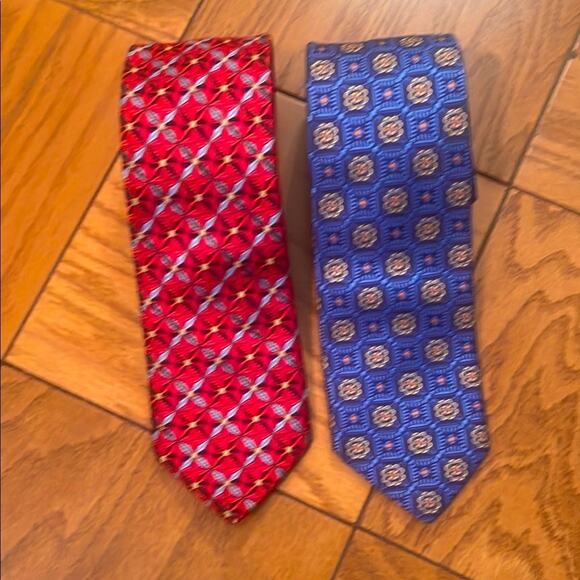 Robert Talbots set of two Elegant Red and Blue Patterned men Ties - Picture 1 of 6
